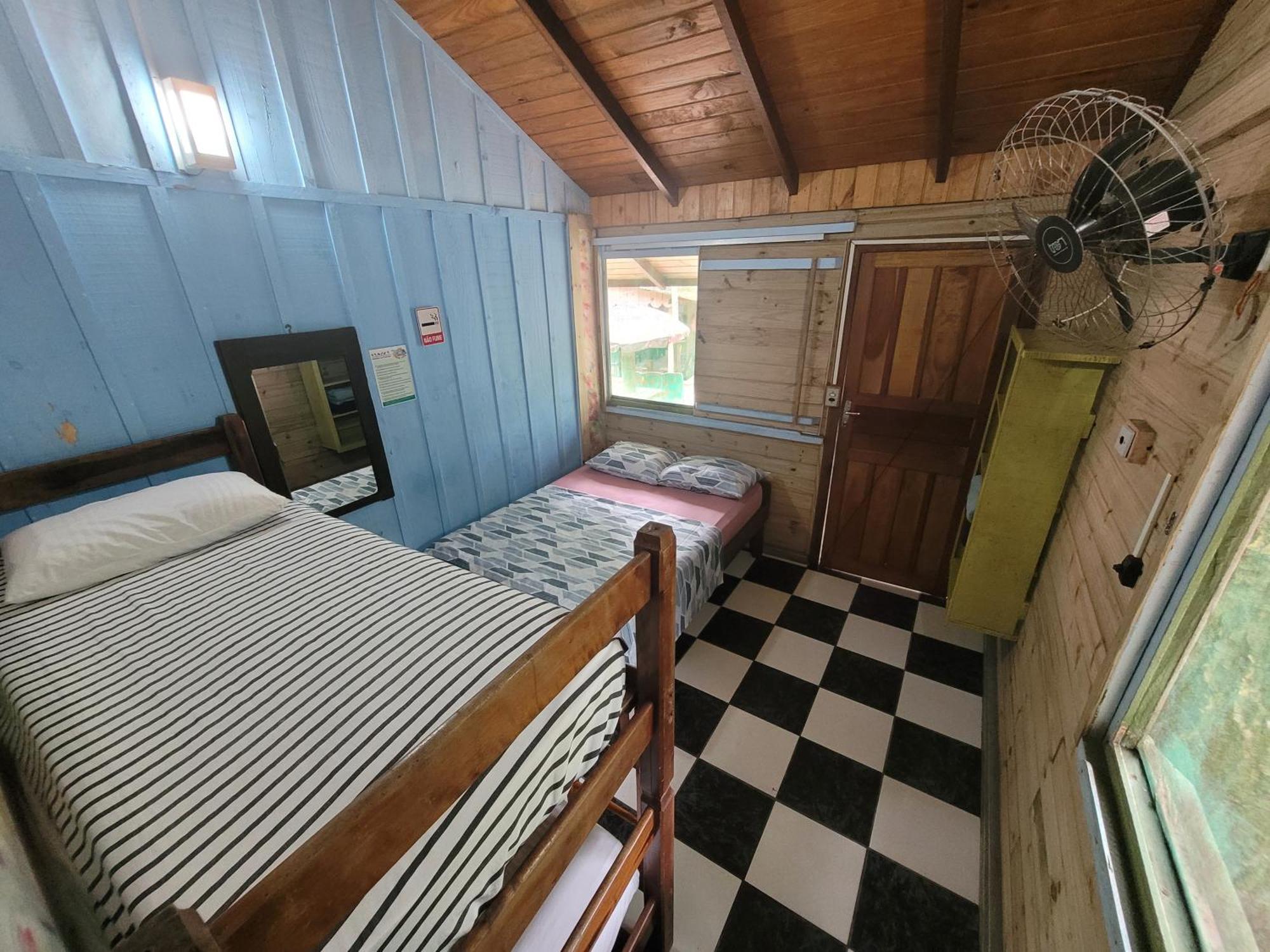Pousada E Camping Do Clodo Ilha do Mel Exterior foto